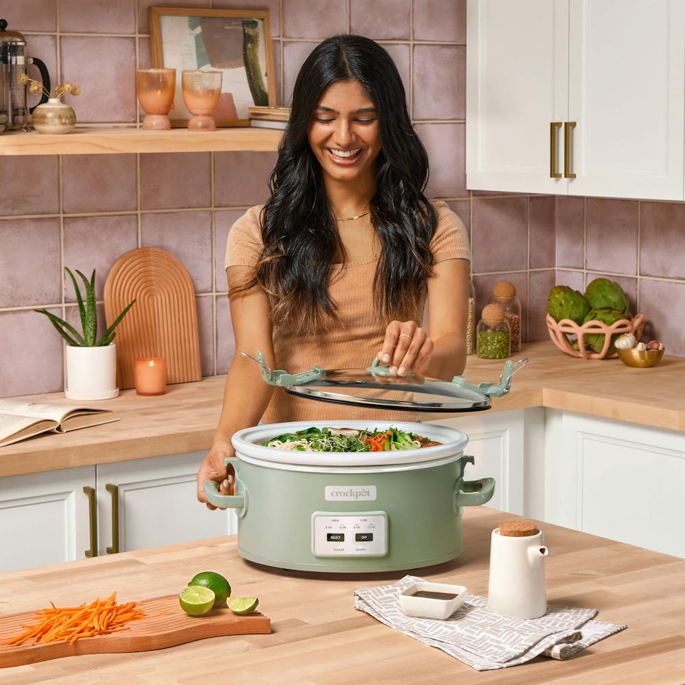 crock-pot-programmable-design-series-6-quart-cook-and-carry-slow-cooker-moonshine-n6 3f87b859-8171-37ea-b973-bcd7f8f2515e.jpg