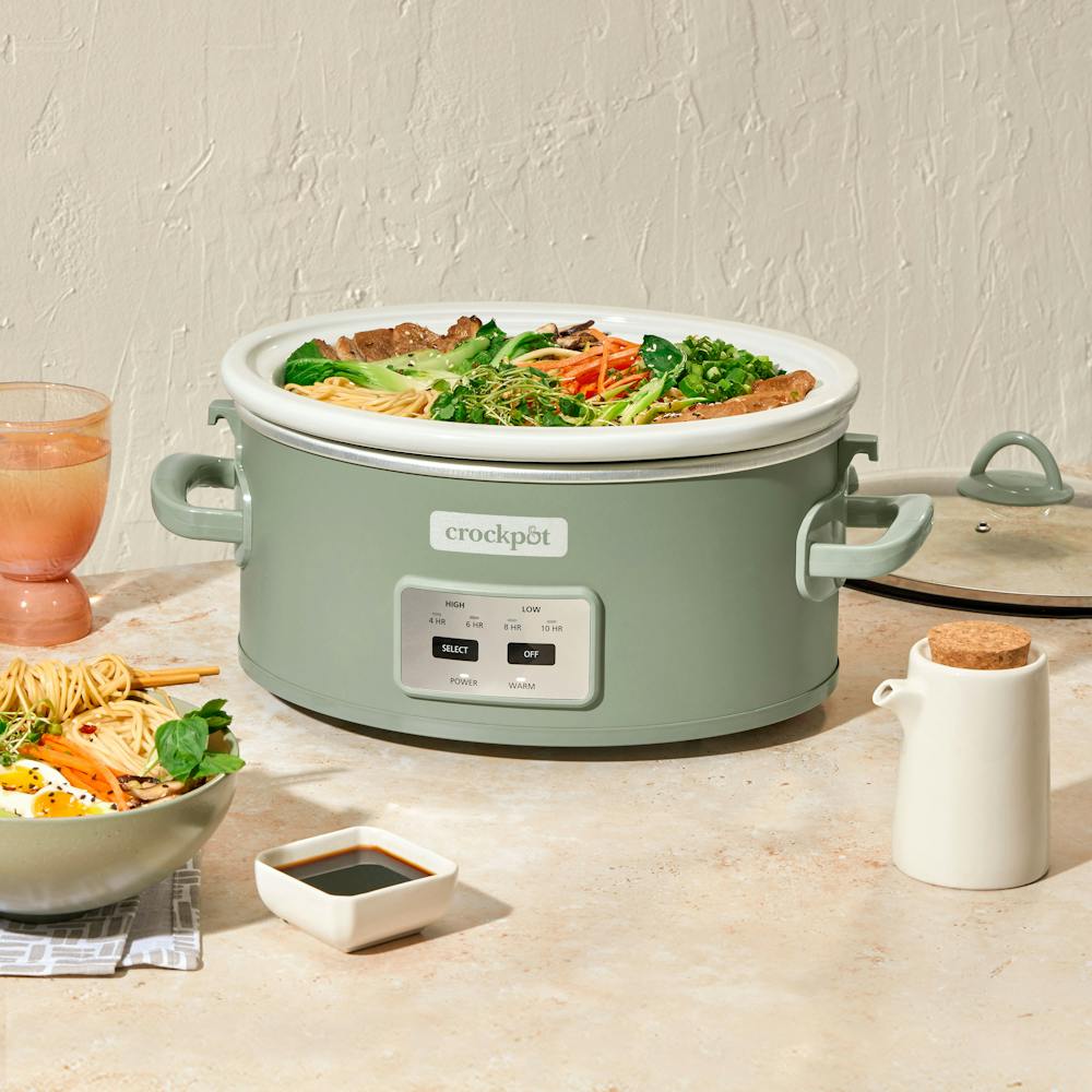 crock-pot-programmable-design-series-6-quart-cook-and-carry-slow-cooker-moonshine-n6 94e6cb40-ae64-3660-918d-c04a575e1d96.jpg